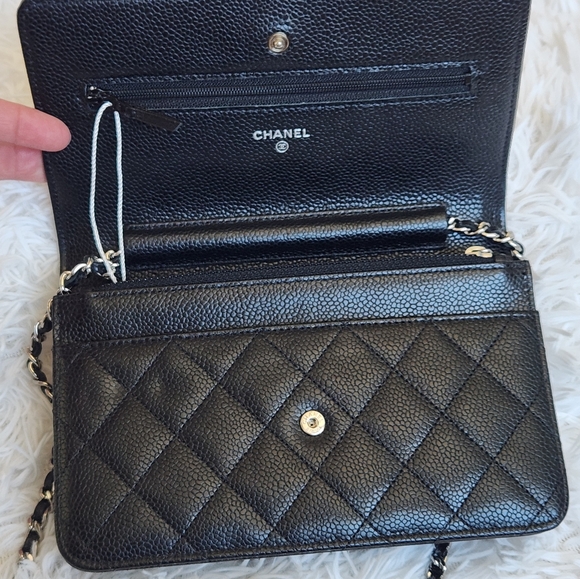 Chanel WALLET ON CHAIN - Picture 11 of 15